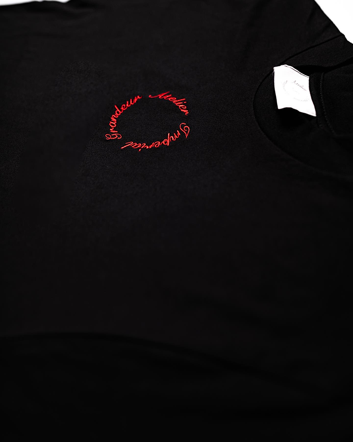 Signature Tee Black/Red